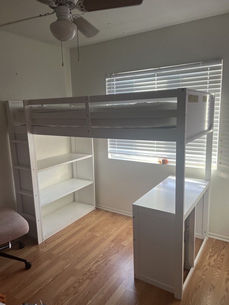Twin Loft Kids Bed With Desk/Shelves