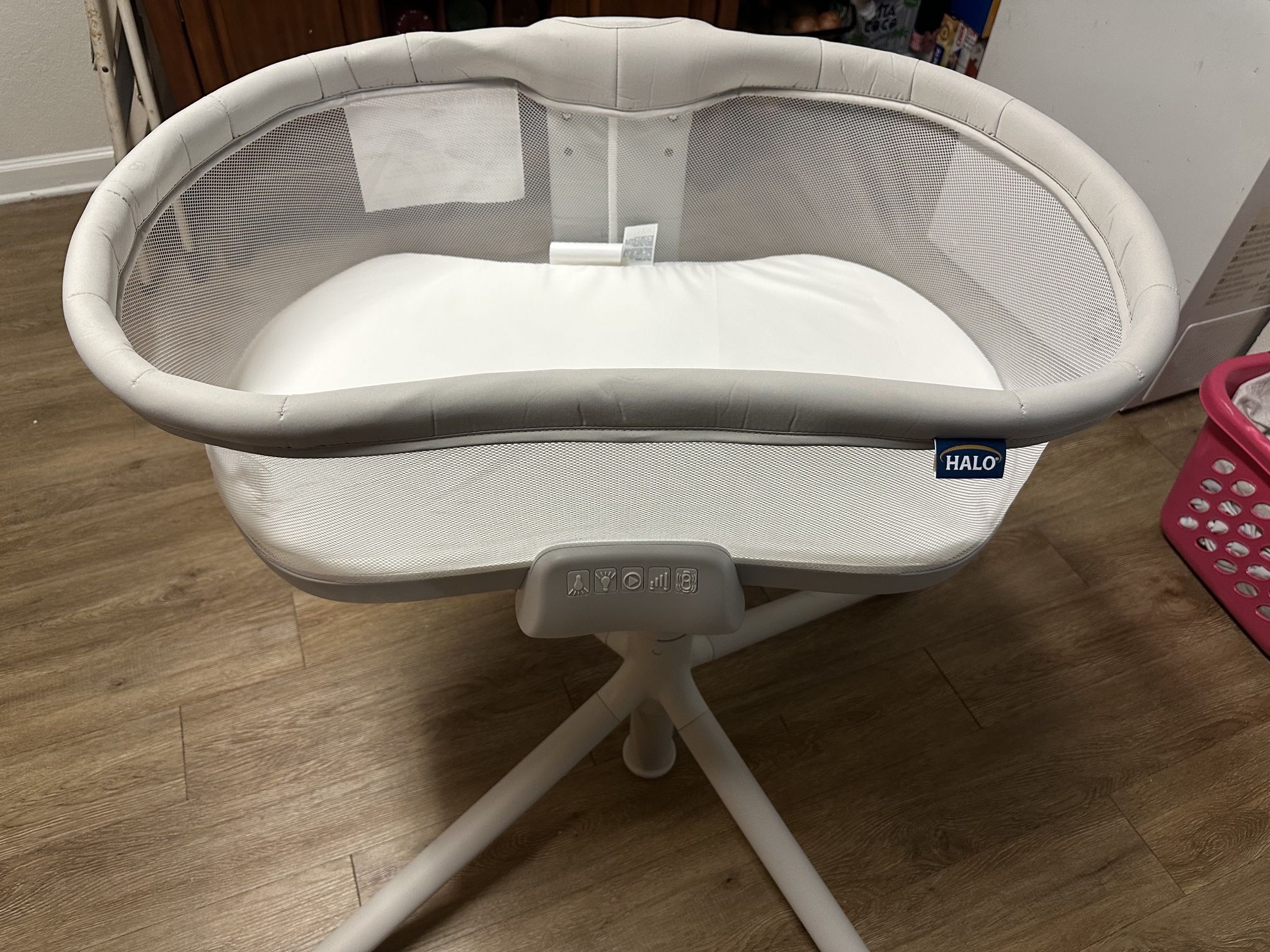 HALO BassiNest Soothing Swivel Sleeper 3.0