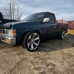 1995 Nissan Pickup