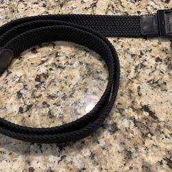 New Men’s Elastic Braided Belt Total Length Is 54 Inches, Black Metal Buckle, Can Fit Smaller Waists.