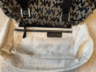 Michael Kors Signature Bag