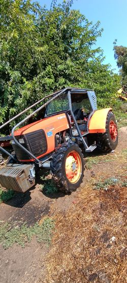 Kubota m105s
