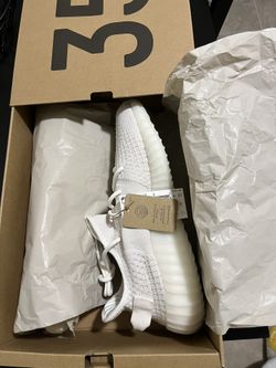 Yeezy 350 V2