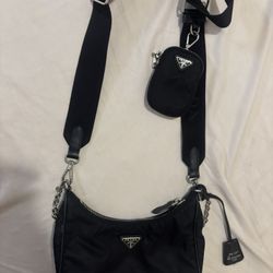 Prada Re-Edition 2005 Nylon Bag