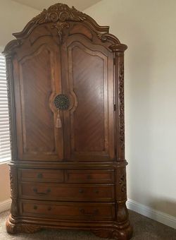 Dresser
