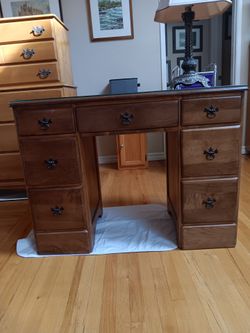 Vintage Solid Wood Desk-Walnut