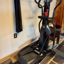 Elliptical Compact Machine Schwinn 411