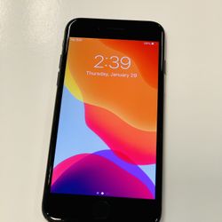 IPhone 7   128GB Fully unlocked 