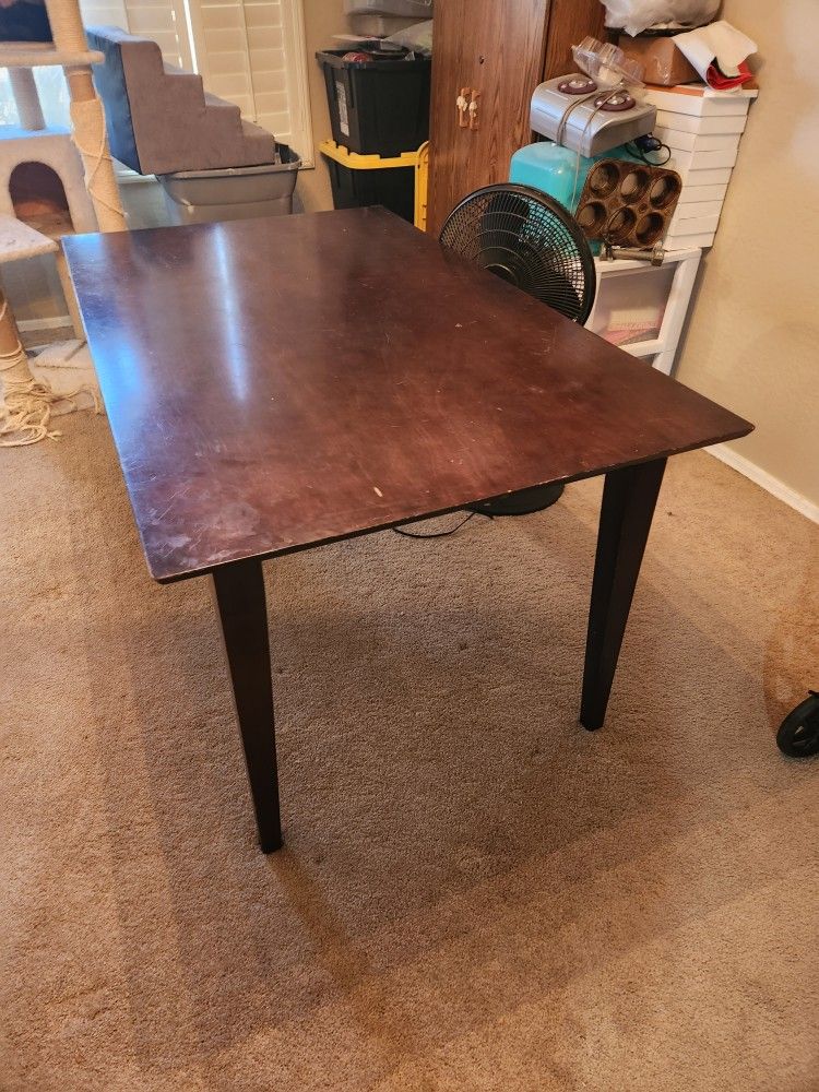 Kitchen table For Sale