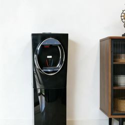 Lumina™ Bottom Load Dispenser