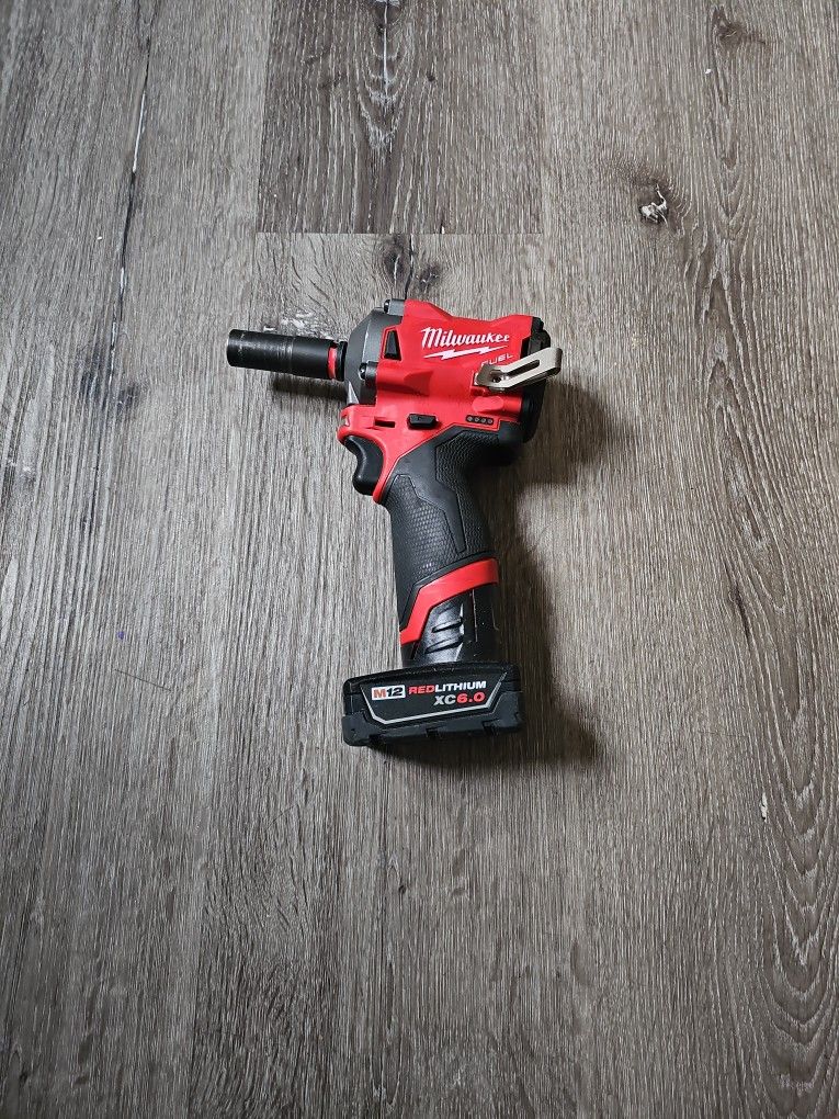 Impacto M18 Fuel 3/8 Usado En Buenas Condiciones 1bateria 6.0