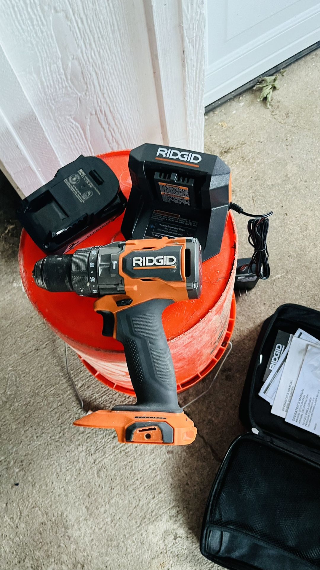 18V Brushless Cordless 1/2 High Torque Hammer Drill/Driver