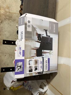 Full-motion tv wall mount