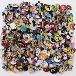 50 Disney Pins , Assorted , Random, Tradable 