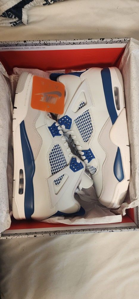 Jordan 4 Military Blue Size 11 New $240