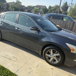 Nissan Altima 2013 