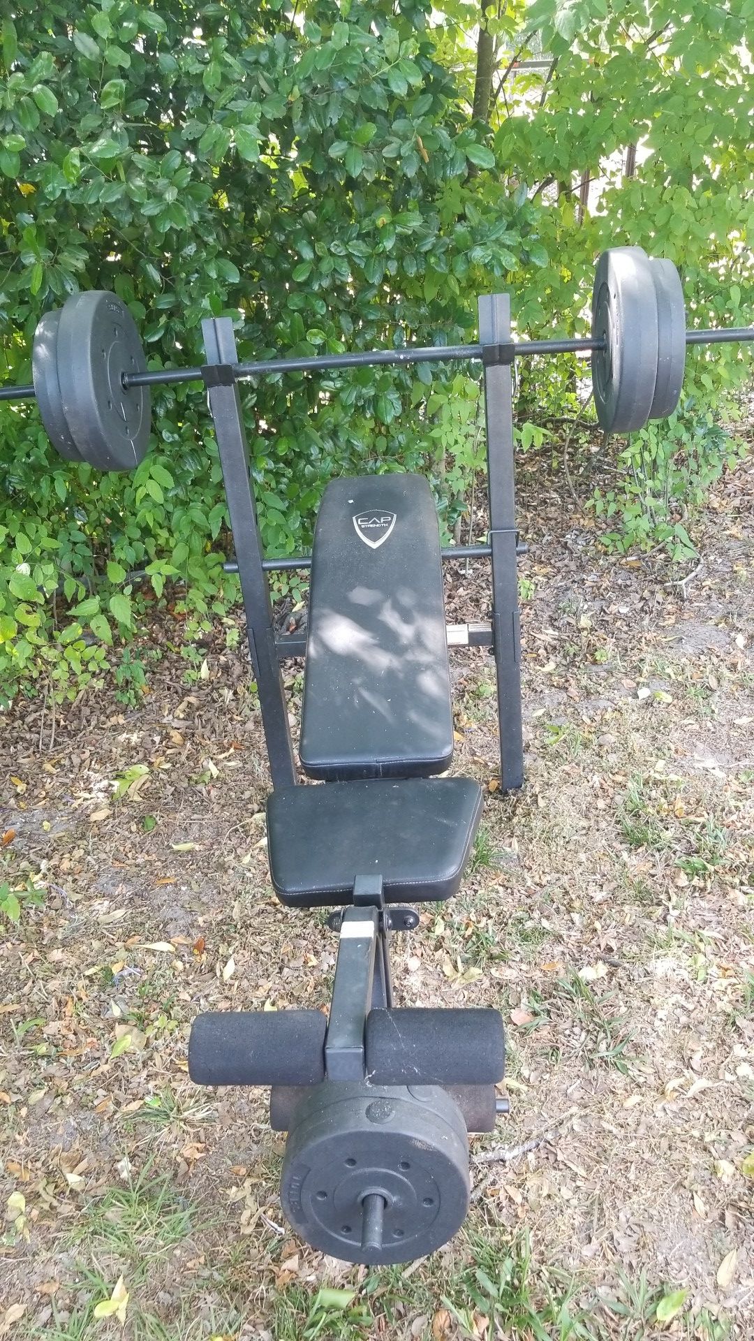 Cap strength weight bench