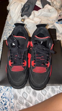 Air Jordan 4 Retro “Red Thunder” size 6 1/2