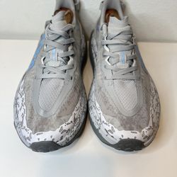 Hoka Speedgoat 6 Size 7 Women $50