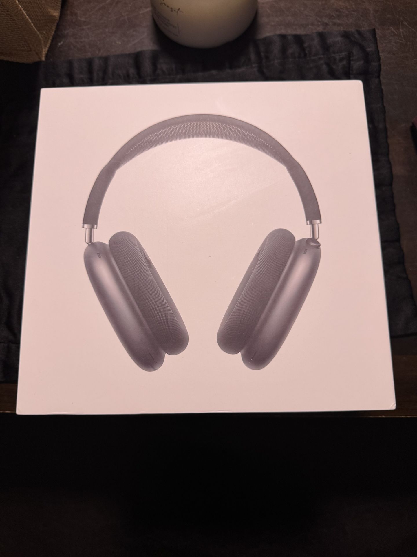 Apple AirPod Maxes