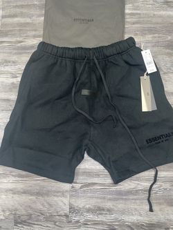 Essential Shorts Black