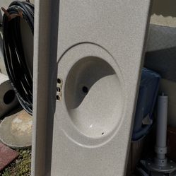 Bathroom, Vanity Sink, Countertop Sink Good Shape