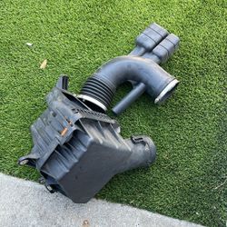 2011 Chevy Camaro SS Air Box 