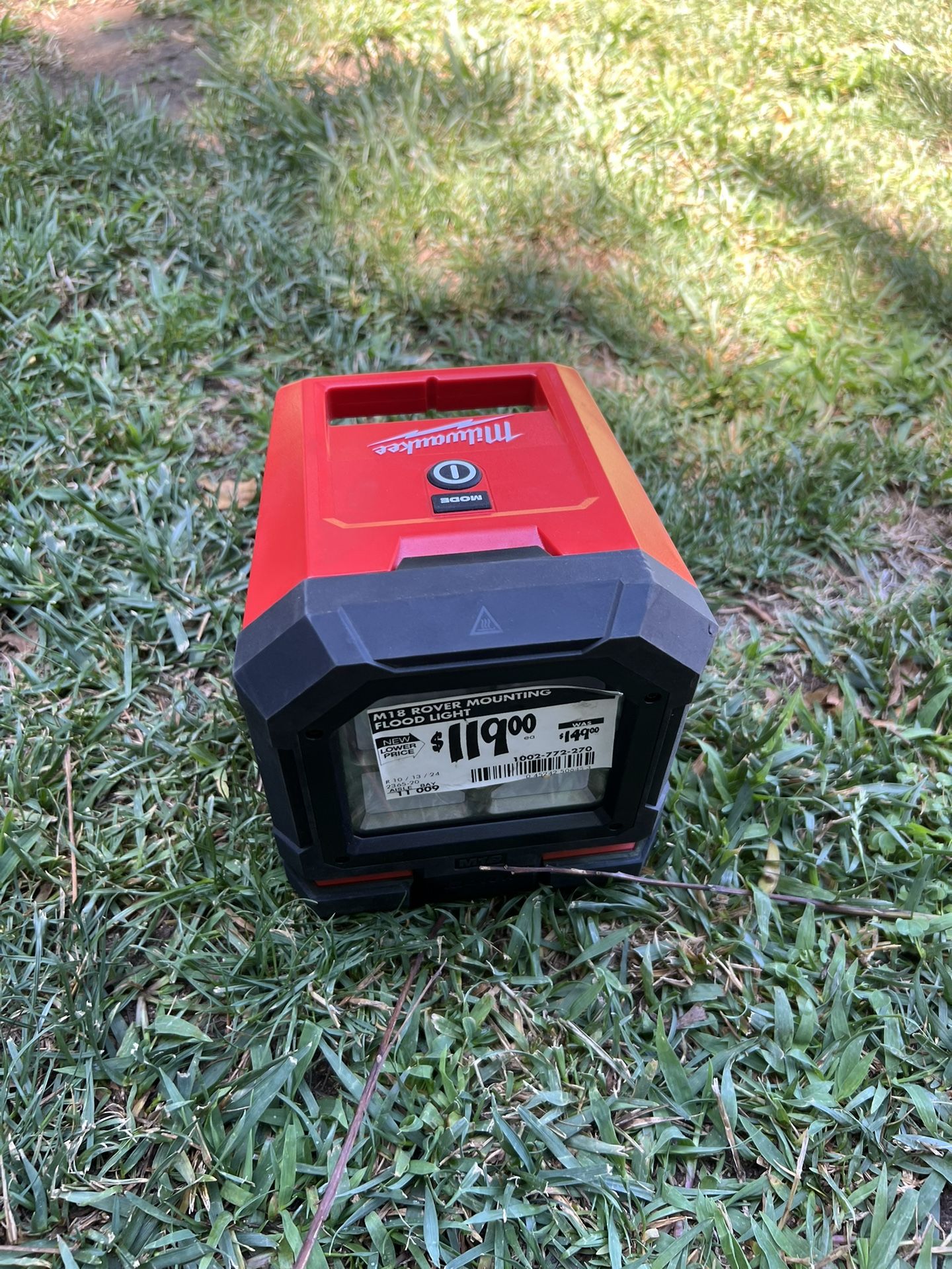 Milwaukee Rover Mounting Flood Light M18