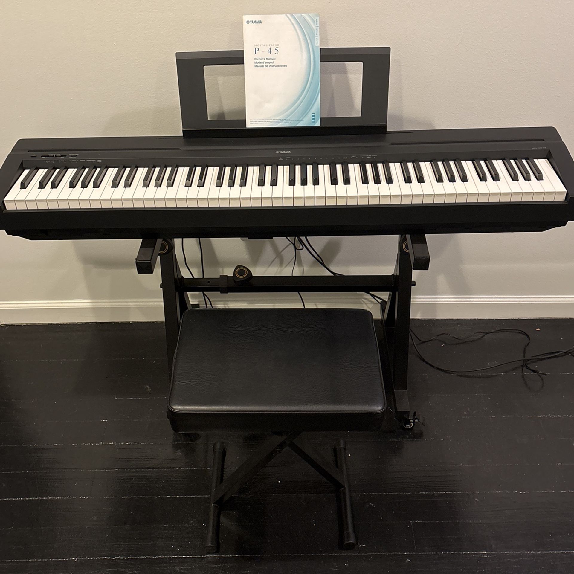 Yamaha P45 w/ Bench and Stand