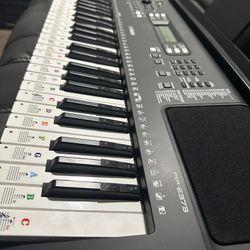 Yamaha E373 Piano