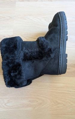 Sale! Women Boots Size 7