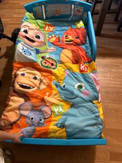 Toddler bed