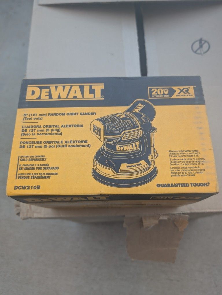 DeWalt Xr Orbital Sander