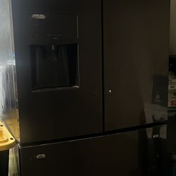 Frigidaire Refrigerator 