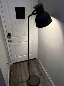 Step Lamp