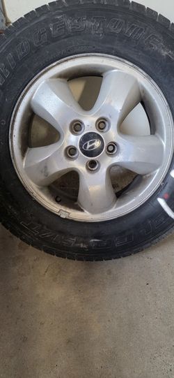 Bridgestone Tire 225 70 16 With Hyundai Rim