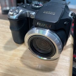 Fujifilm 10.0 Megapixel 