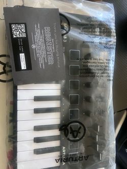 Mini Lab 3 universal midi controller