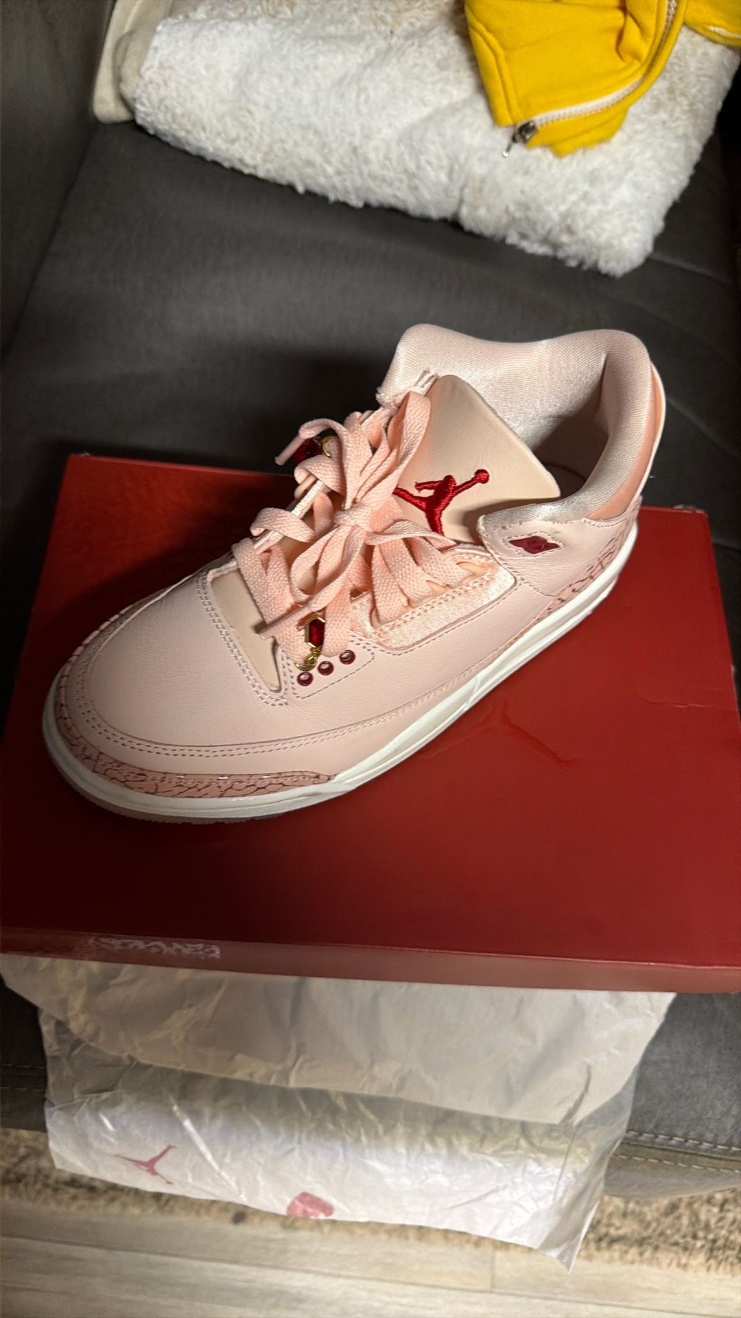 WMNS AIR JORDAN 3 RETRO VDAY