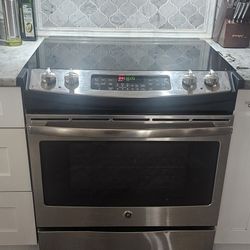 GE Slide-In Range Stove/oven