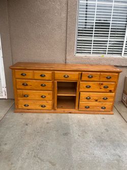Dresser