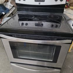 Kenmore electric glass-top range,  Should Work Didn't Try