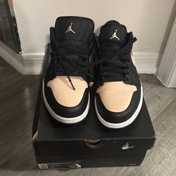 Air Jordan 1 Low "Crimson Tint" (2021)