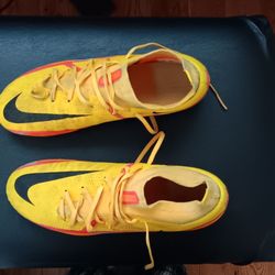 Nike phantom boots size 8.5 US men