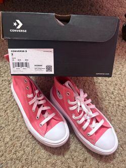 Pink Platform Converse High-Top Sneakers – Size 2