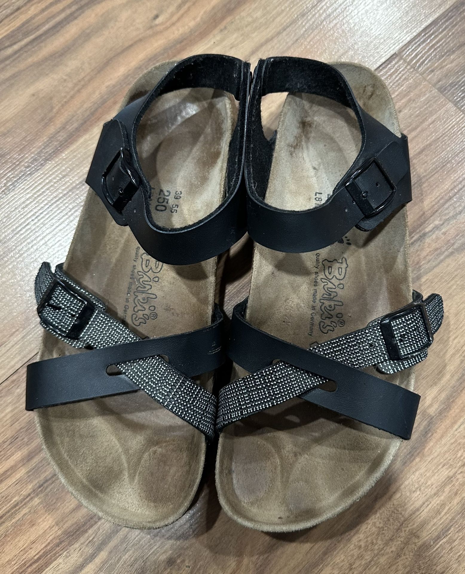 Birkis sandals size L8M6 Birkenstock