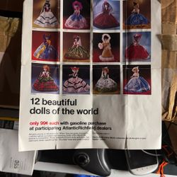 12 Beautiful Dolls Of The World.  ( Full Set )