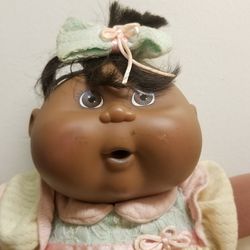 Cabbage patch doll 2004 sign of wear