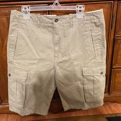 Levis Cargo Short….