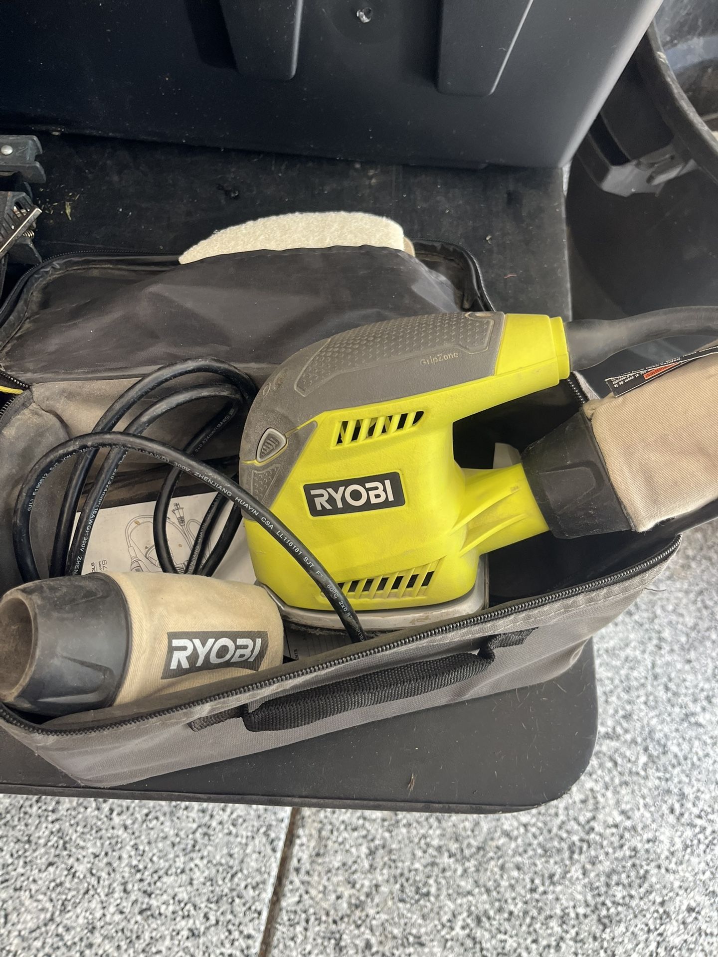 Ryobi CFS1503G Corded Electric Corner Cat Finish Sander